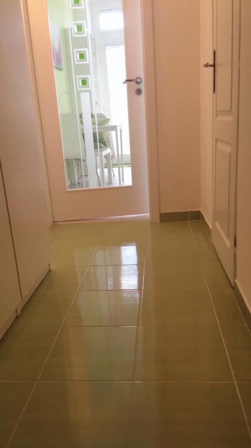 Aparthotel Square Prague 1 Екстер'єр фото