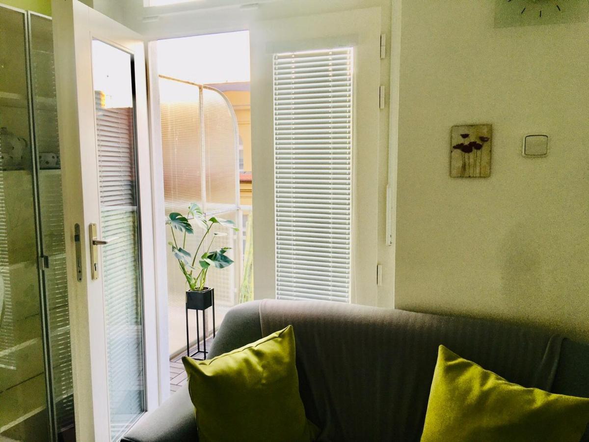 Aparthotel Square Prague 1 Екстер'єр фото