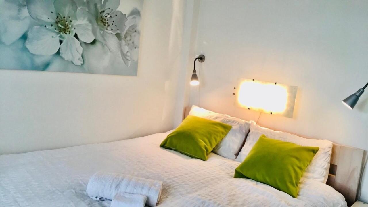 Aparthotel Square Prague 1 Екстер'єр фото